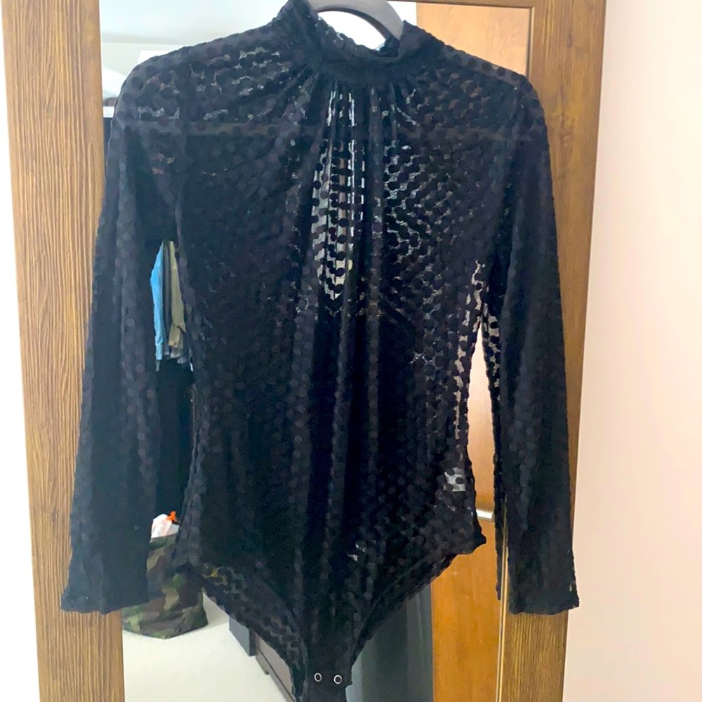 Windsor sheer polka dot mock neck bodysuit sz M
